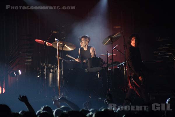 NINE INCH NAILS - 2005-06-22 - PARIS - Zenith - 